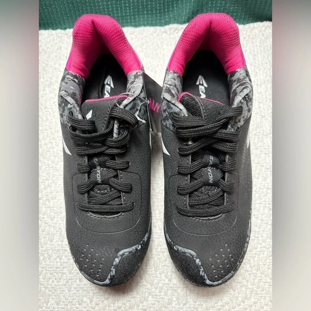 NWT Easton Mako 2.0 MSS Missy Softball Cleats